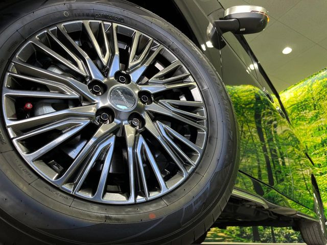 �y�O���[�h��p���������C���`�A���~�z�C�[���z�f�U�C�����̍��������A���~�z�C�[���𑕒����Ă���܂��B�e��ЊO�A���~�z�C�[����A�X�^�b�h���X�^�C�����戵�����Ă���܂��B���񂲑��k����������