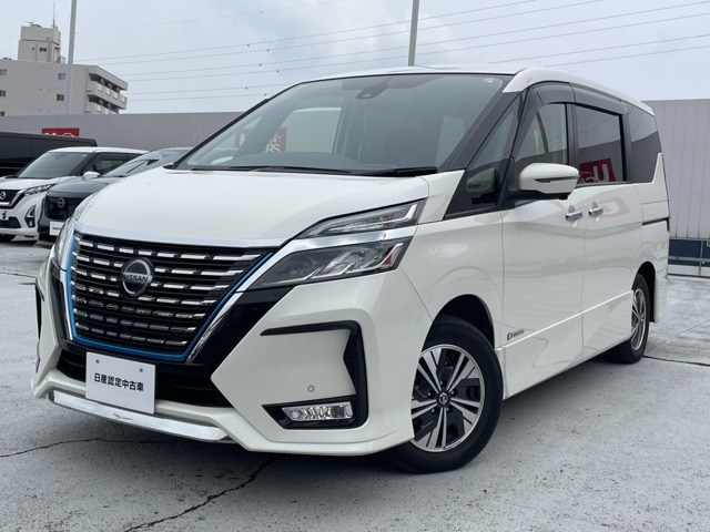 セレナ1.2 e-POWER ハイウェイスターV