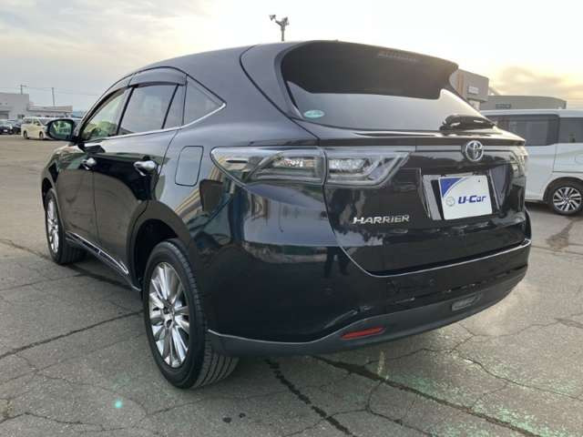 ハリアー2.0 プレミアム アドバンスドパッケージ 4WD