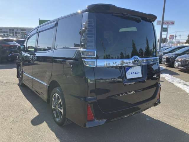 ヴォクシー2.0 ZS 煌II 4WD