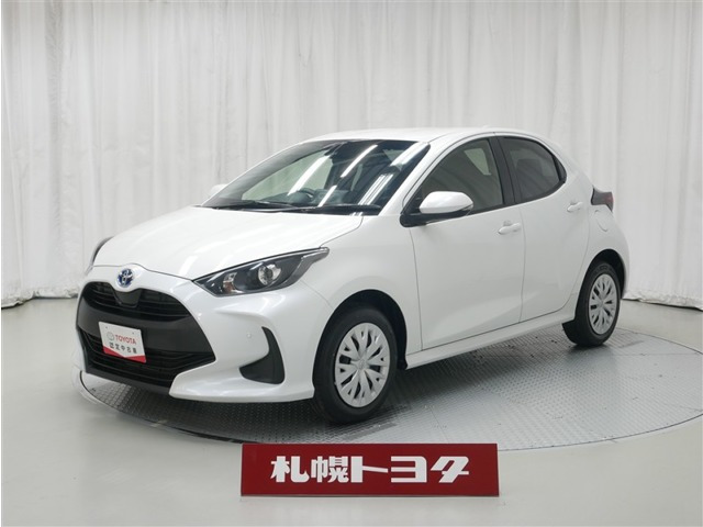 ヤリス1.5 ハイブリッド X E-Four 4WD
