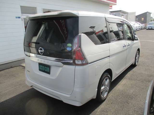 セレナ2.0 XV 4WD