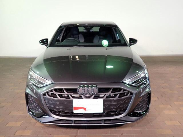 A3セダン30 TFSI Sライン