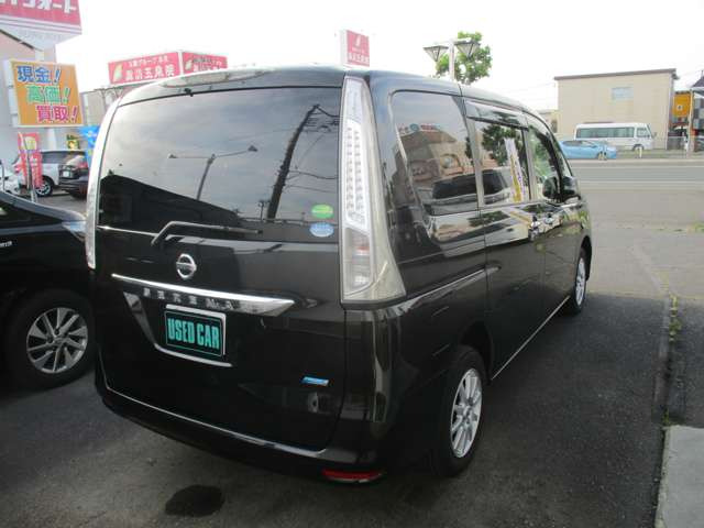 セレナ2.0 20X Vセレクション+Safety 4WD