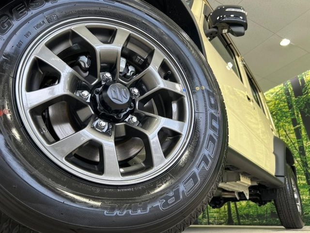 �y15�C���`�A���~�z�C�[���z�O�ςɃ}�b�`�����A���~�z�C�[���𑕒����Ă���܂��B�e��A���~�z�C�[����A�X�^�b�h���X�^�C�����戵�����Ă���܂��B���񂲑��k����������