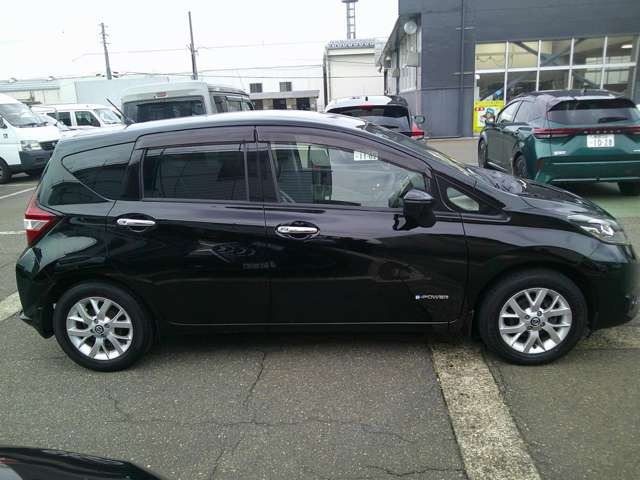 ノート1.2 e-POWER X FOUR 4WD