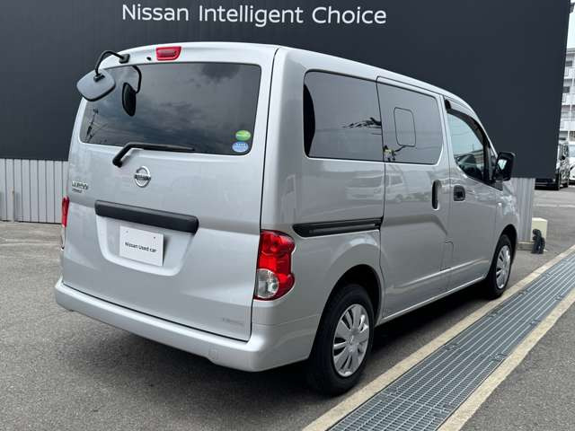 NV200バネットバン1.6 VX