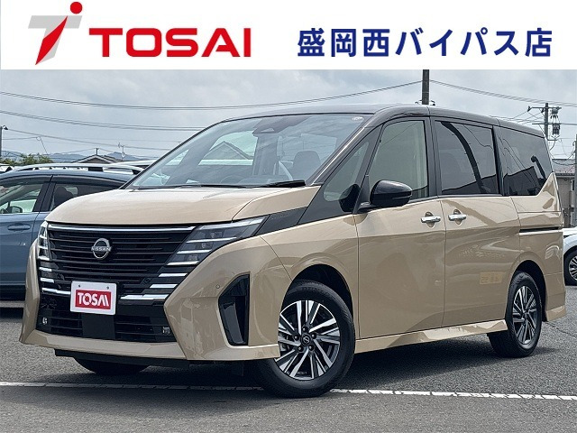 セレナ1.4 e-4ORCE ハイウェイスターV 4WD