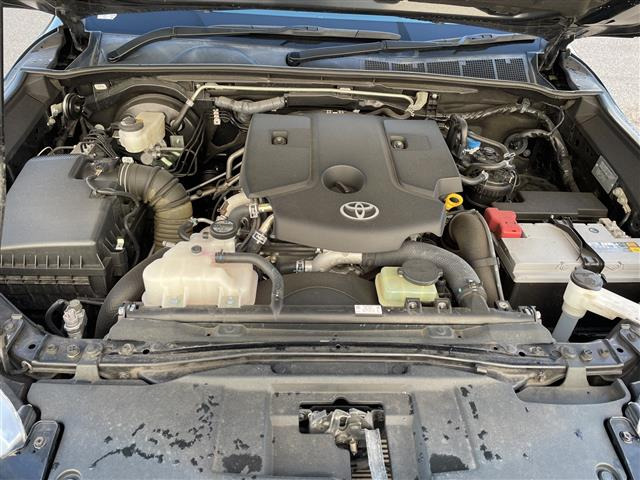 ハイラックス2.4 Z ブラック ラリー エディション ディーゼル 4WD