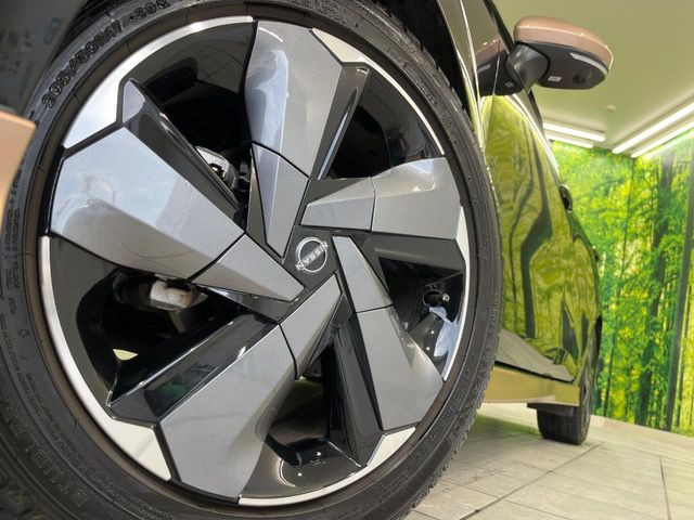 �y����17�C���`�A���~�z�C�[���z�O�ςɃ}�b�`���������A���~�z�C�[���𑕒����Ă���܂��B�e��ЊO�A���~�z�C�[����A�X�^�b�h���X�^�C�����戵�����Ă���܂��B���񂲑��k����������