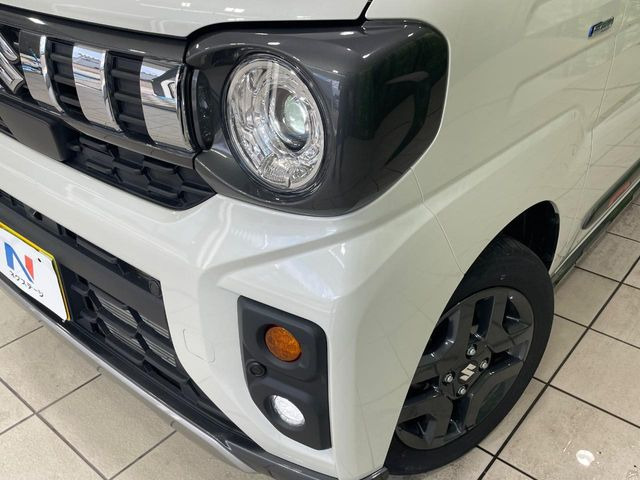 �yLED�w�b�h���C�g�z���V����ԑ��s�����ǍD�Ȏ��E���m�ۂ����S���ĉ^�]�ł��鍂�P�xLED�w�b�h���C�g�𑕔�!�_�����x�������A����d�͂��}�����Ă��܂��B