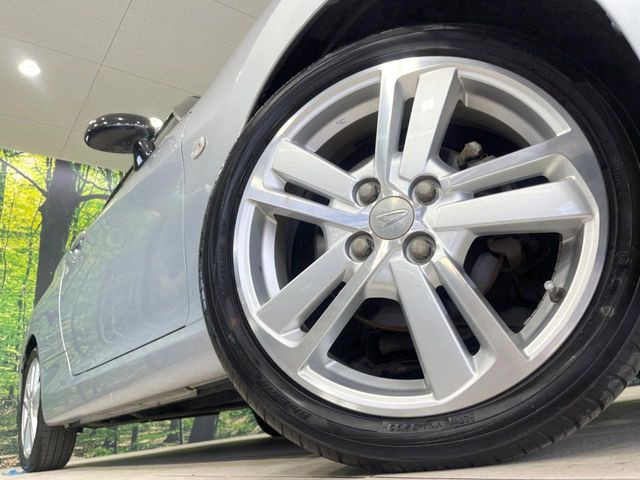 �y����15�C���`�A���~�z�C�[���z�O�ςɃ}�b�`���������A���~�z�C�[���𑕒����Ă���܂��B�e��ЊO�A���~�z�C�[����A�X�^�b�h���X�^�C�����戵�����Ă���܂��B���񂲑��k����������