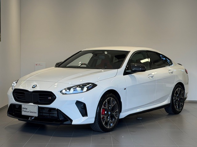 2シリーズグランクーペM235 xドライブ 4WD
