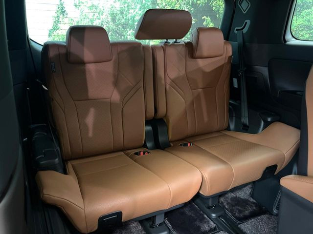 3��ڃV�[�g�͂�������ԗǍD����l�ł��������ƍ����Ē����܂��̂ŁA��l���ł̂��o���������N���N�ł��􂲉Ƒ��ŁA�C�̒m�ꂽ���ԂŁA�h���C�u�ɍs���̂��y���݂ł��ˁ�