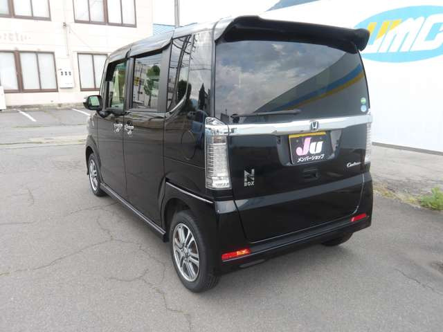 N-BOXカスタムG Lパッケージ 4WD