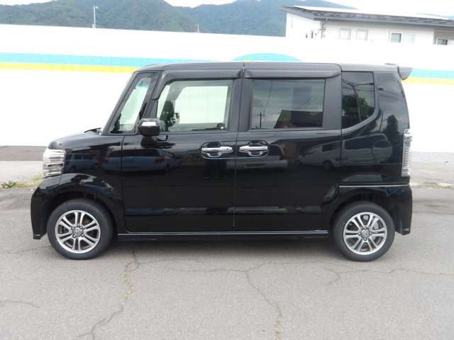 N-BOXカスタムG Lパッケージ 4WD