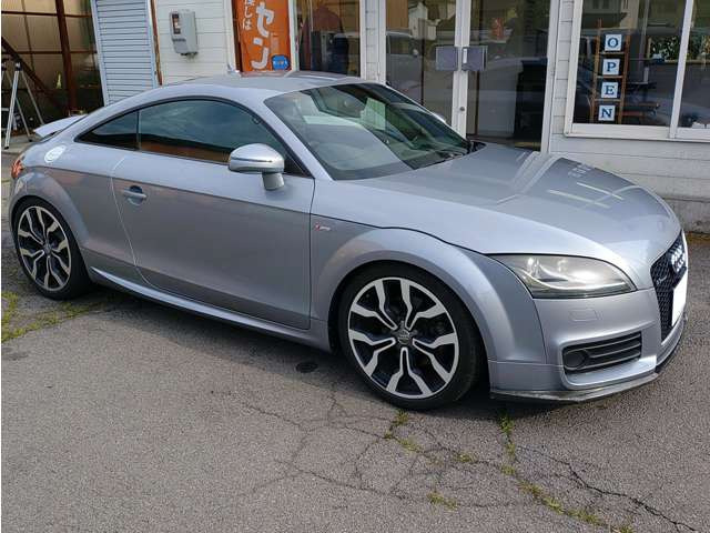 TTクーペ2.0 TFSI クワトロ Sラインリミテッド 4WD