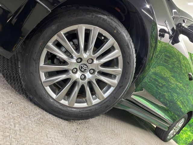 �y����18�C���`�A���~�z�C�[���z�O�ςɃ}�b�`���������A���~�z�C�[���𑕒����Ă���܂��B�e��ЊO�A���~�z�C�[����A�X�^�b�h���X�^�C�����戵�����Ă���܂��B���񂲑��k����������