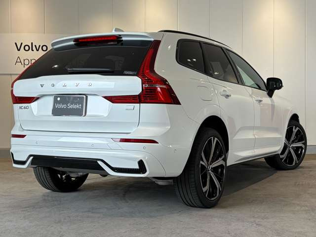 XC60リチャージ アルティメット T6 AWD PHEV 4WD