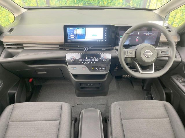 セレナ1.4 e-POWER ハイウェイスターV