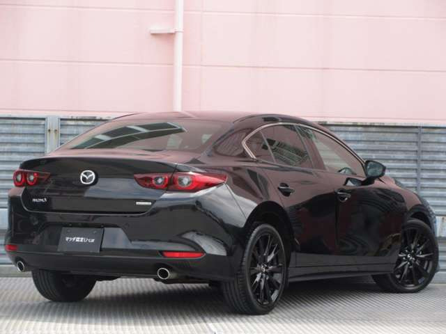 MAZDA3セダン1.8 XD ブラックトーンエディション