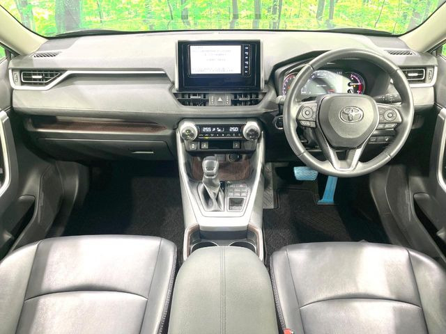 RAV42.0 G 4WD