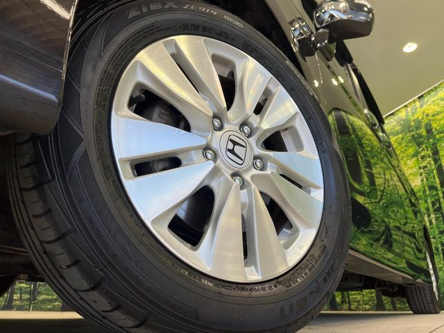 �y����16�C���`�A���~�z�C�[���z�O�ςɃ}�b�`���������A���~�z�C�[���𑕒����Ă���܂��B�e��ЊO�A���~�z�C�[����A�X�^�b�h���X�^�C�����戵�����Ă���܂��B���񂲑��k����������