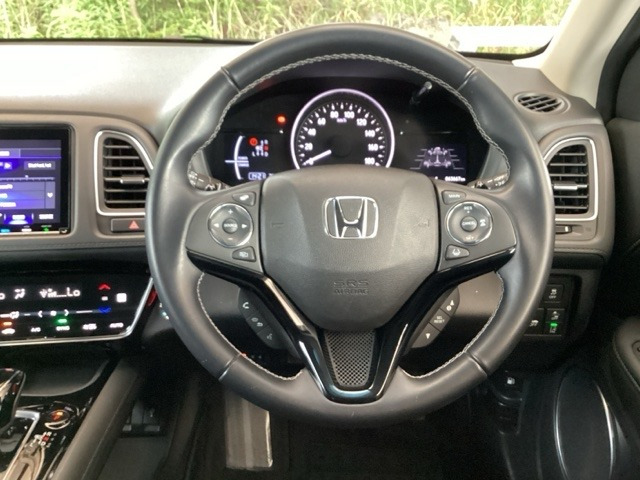ヴェゼル1.5 ハイブリッド Z ホンダセンシング 4WD