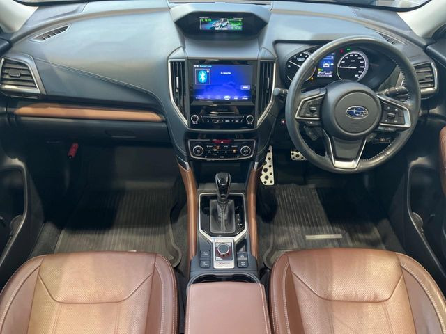 フォレスター2.0 アドバンス 4WD