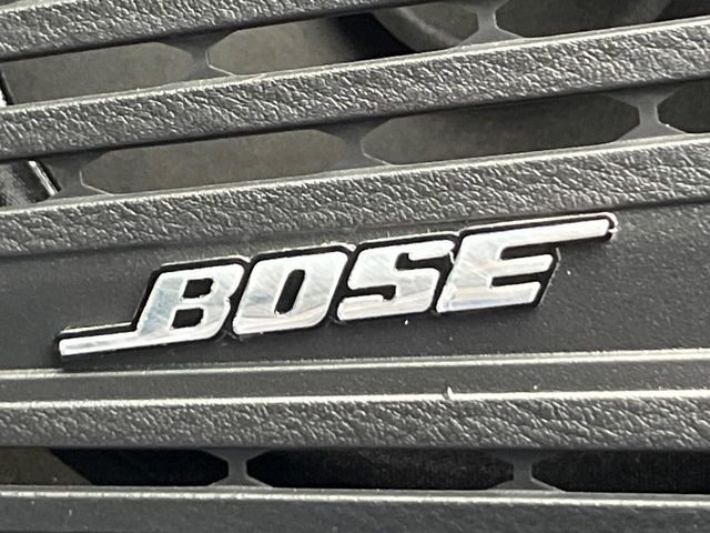 �yBOSE�T�E���h�V�X�e���z���[�J�[�I�v�V�����̍��i�ʃT�E���h�V�X�e���𓋍ځB��p�̃`���[�j���O���{���ꂽ�召�l�X�ȃX�s�[�J�[����ǎ��ȃT�E���h���t�ł��A�Տꊴ���ӂ�鉹����Ԃ����o���܂��B