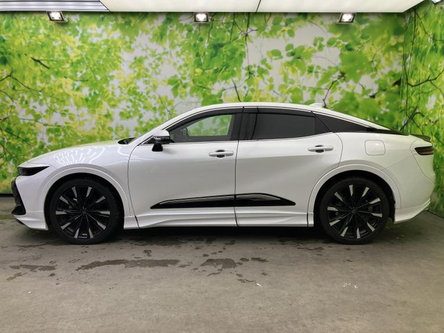 クラウンクロスオーバー2.5 G アドバンスト レザー パッケージ E-Four 4WD