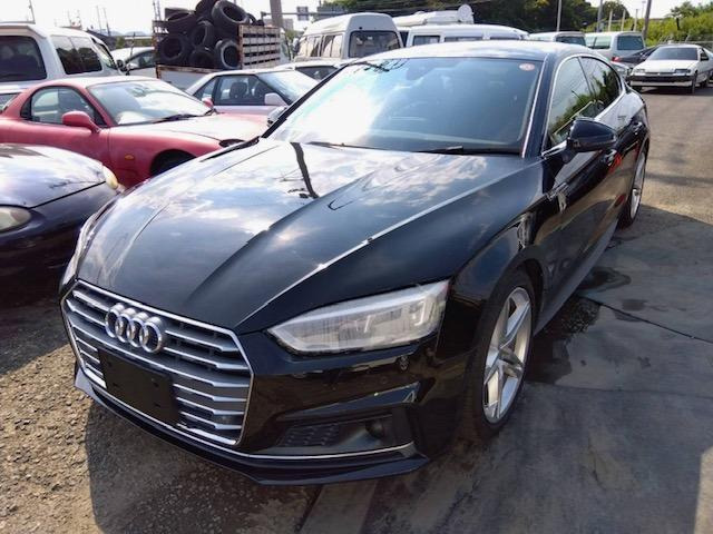 A5スポーツバック2.0 TFSI スポーツ Sラインパッケージ