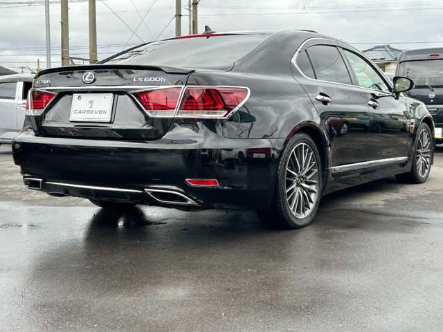 LS600h Fスポーツ 4WD