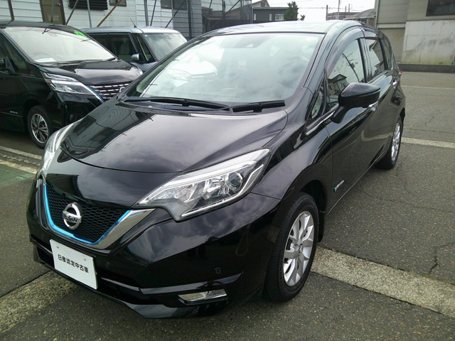 ノート1.2 e-POWER X FOUR 4WD