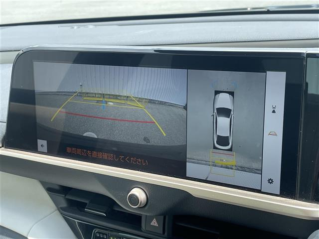 クラウンクロスオーバー2.5 G レザー パッケージ E-Four 4WD