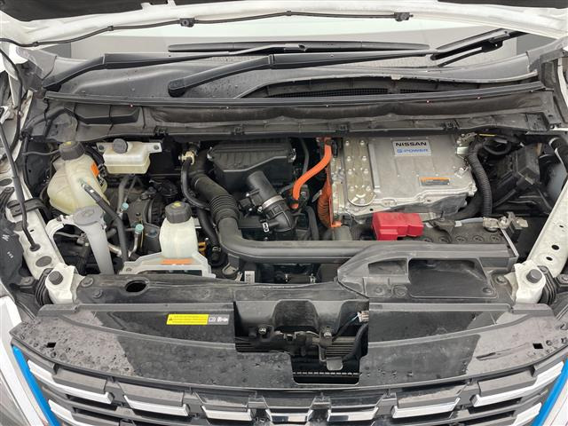 セレナ1.2 e-POWER ハイウェイスターV