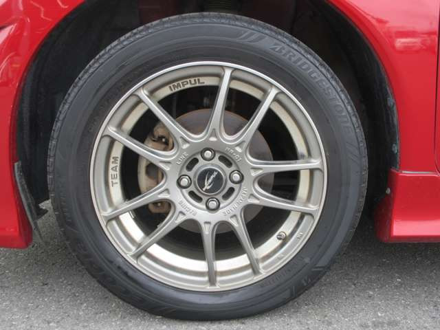 ノート1.2 e-POWER X ブラックアロー