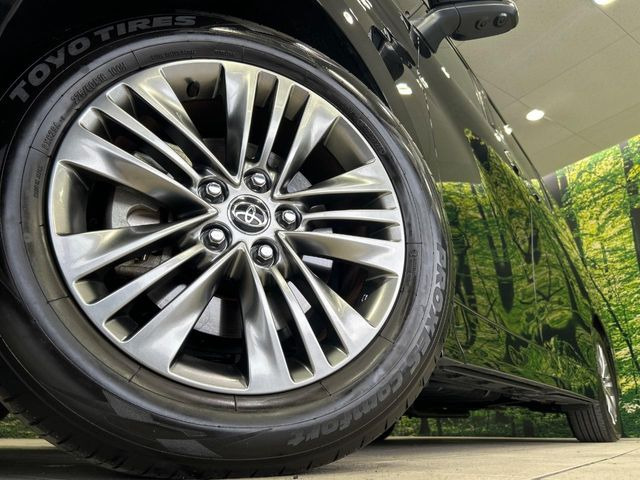 �y18�C���`�A���~�z�C�[���z�O�ςɃ}�b�`�����A���~�z�C�[���𑕒����Ă���܂��B�e��A���~�z�C�[����A�X�^�b�h���X�^�C�����戵�����Ă���܂��B���񂲑��k����������