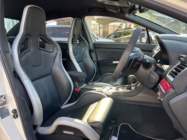 �yRECARO���o�P�b�g�V�[�g�z�l�ԍH�w�Ɋ�Â����ʈ����z�ɂ���č��ւ̕��S�Ⓑ���ԉ^�]���̔�J�������y������ڂŃ��J���Ƃ킩��X�|�[�e�B�ȃ��b�N�X�������ł��B