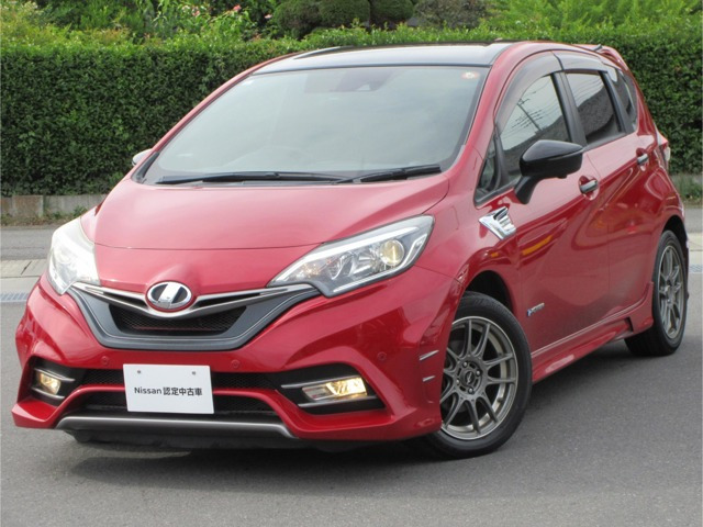 ノート1.2 e-POWER X ブラックアロー