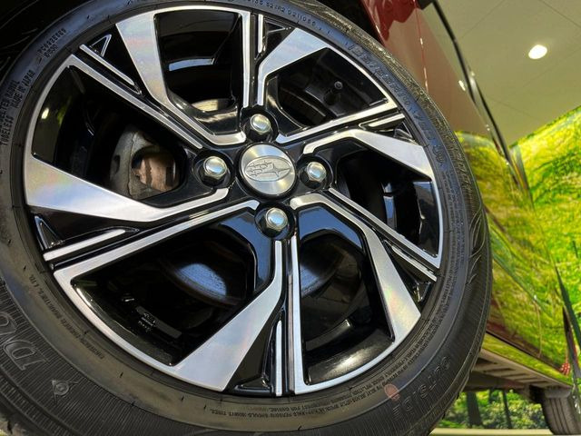 �y����14�C���`�A���~�z�C�[���z�O�ςɃ}�b�`���������A���~�z�C�[���𑕒����Ă���܂��B�e��ЊO�A���~�z�C�[����A�X�^�b�h���X�^�C�����戵�����Ă���܂��B���񂲑��k����������