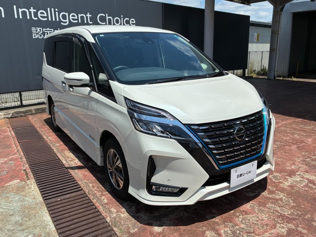 セレナ1.2 e-POWER ハイウェイスターV