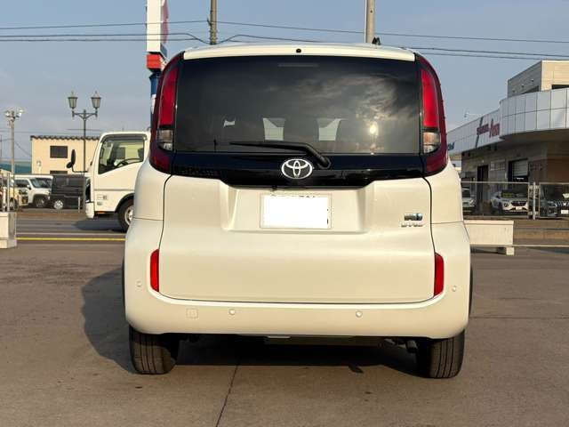 シエンタハイブリッド 1.5 G E-Four 4WD