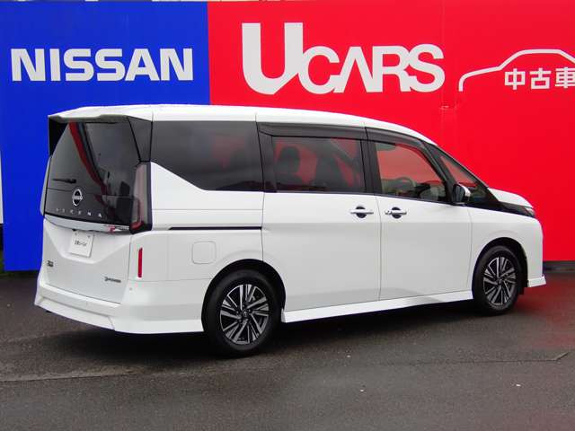 セレナ1.4 e-POWER ハイウェイスターV