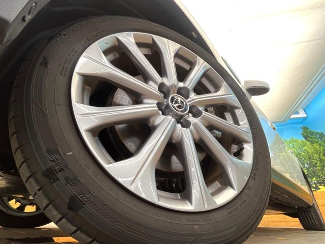 �y����20�C���`�A���~�z�C�[���z�O�ςɃ}�b�`���������A���~�z�C�[���𑕒����Ă���܂��B�e��ЊO�A���~�z�C�[����A�X�^�b�h���X�^�C�����戵�����Ă���܂��B���񂲑��k����������