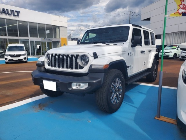ラングラーアンリミテッド サハラ 4WD