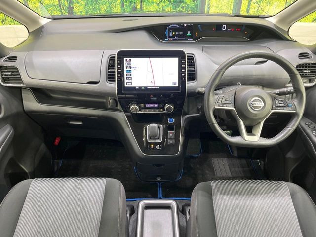 セレナ1.2 e-POWER ハイウェイスターV