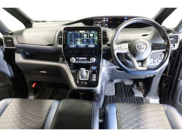 セレナ1.2 e-POWER AUTECH