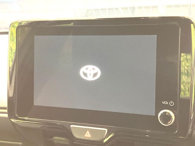 �y8�C���` �f�B�X�v���C�I�[�f�B�I�z���ʂ̃f�B�X�v���C��AppleCarPlay��AndroidAuto�����p�\�B�傫�ȉ�ʂŃX�}�z�i�r�A�v���������p���������܂���