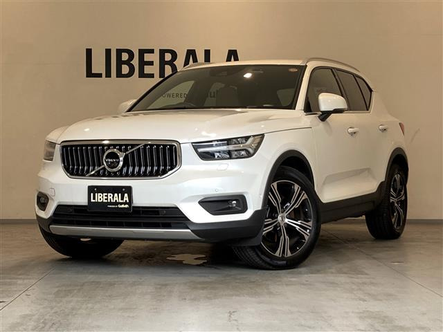 XC40B4 AWD インスクリプション 4WD